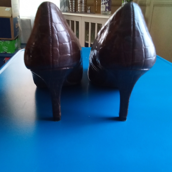 Comfort Plus Stiletto Heels - Picture 3 of 4